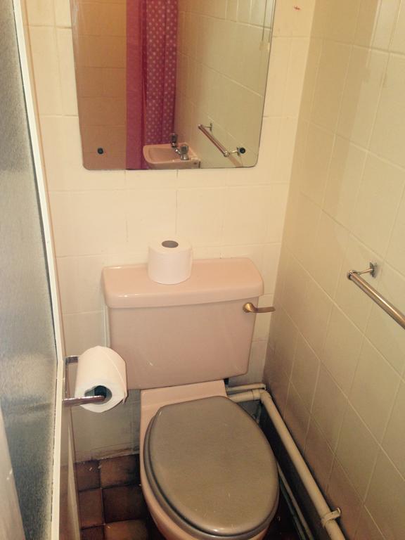Peek-A-Booze - Budget Hotel - Adults Only แบล็คพูล ห้อง รูปภาพ